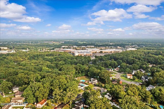 832 Bartlett Place, Toms River, NJ 08753