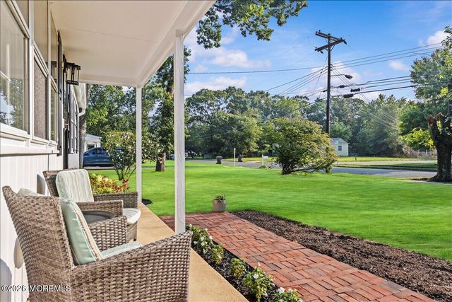 832 Bartlett Place, Toms River, NJ 08753
