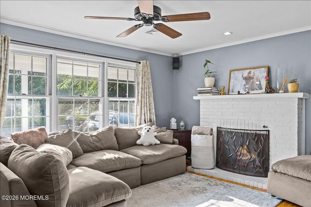 832 Bartlett Place, Toms River, NJ 08753