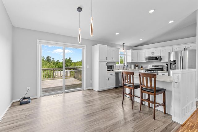 10590 257th Avenue NW, Zimmerman, MN 55398