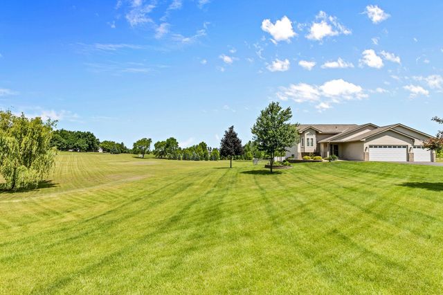 10590 257th Avenue NW, Zimmerman, MN 55398