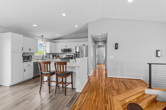 10590 257th Avenue NW, Zimmerman, MN 55398