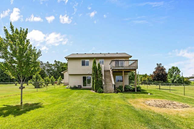 10590 257th Avenue NW, Zimmerman, MN 55398