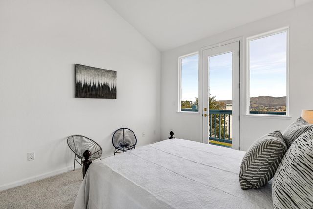 22 Buena Vista Rd, South San Francisco, CA 94080