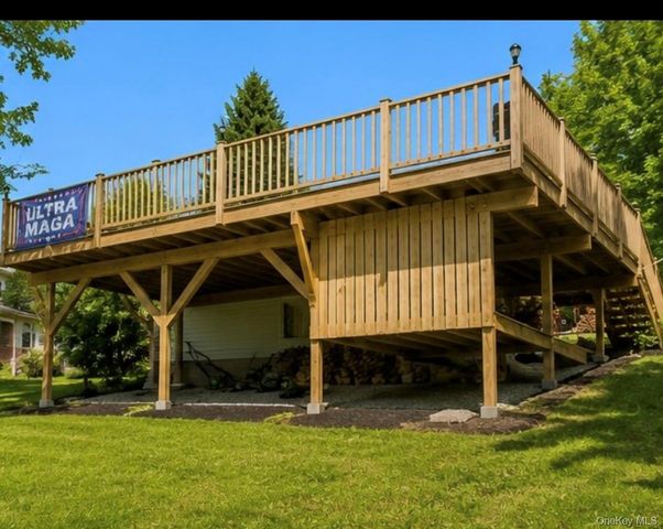 25 Oreco Terrace, Monroe, NY 10950