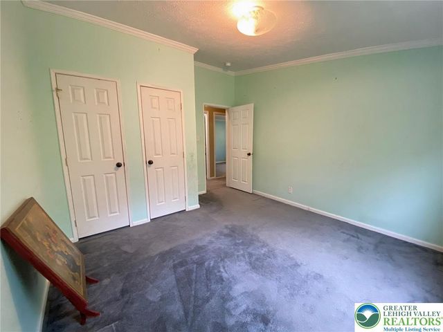 29 Hollyberry Lane, Penn Forest Township, PA 18229