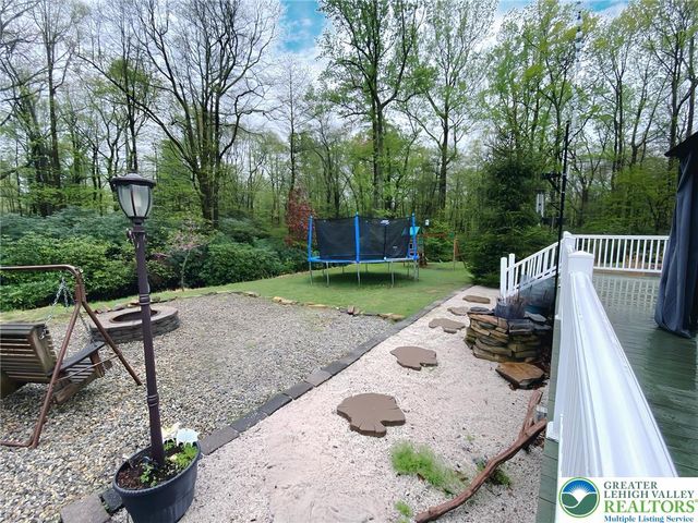 29 Hollyberry Lane, Penn Forest Township, PA 18229