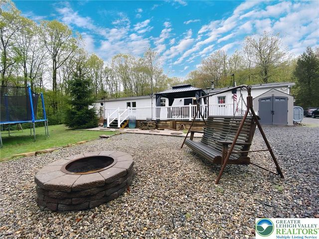 29 Hollyberry Lane, Penn Forest Township, PA 18229