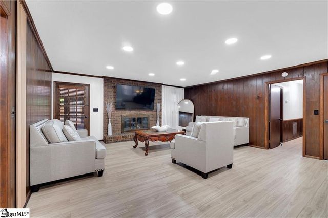 105 Carswell Drive, Anderson, SC 29662