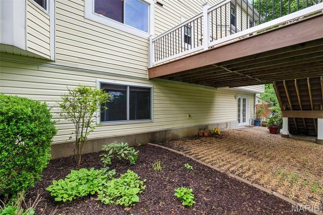 157 Spring Leigh Court, Ballwin, MO 63011
