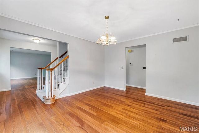 157 Spring Leigh Court, Ballwin, MO 63011