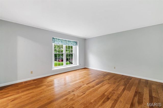 157 Spring Leigh Court, Ballwin, MO 63011