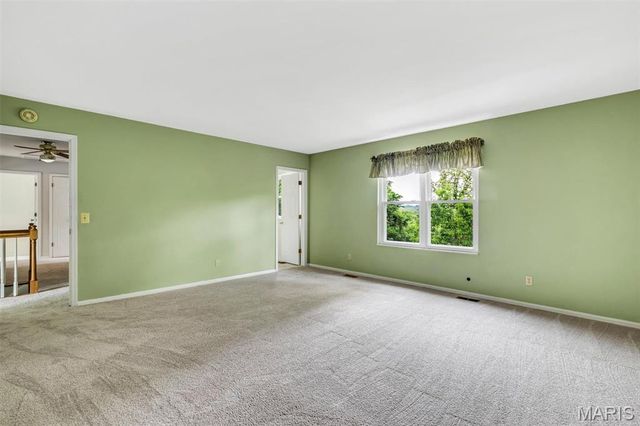 157 Spring Leigh Court, Ballwin, MO 63011