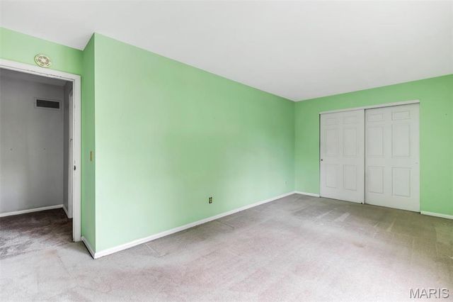 157 Spring Leigh Court, Ballwin, MO 63011
