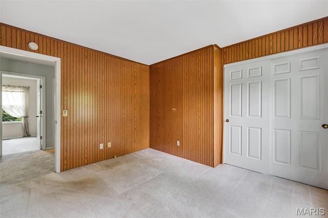 157 Spring Leigh Court, Ballwin, MO 63011