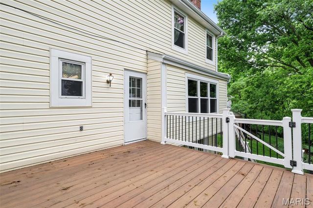 157 Spring Leigh Court, Ballwin, MO 63011
