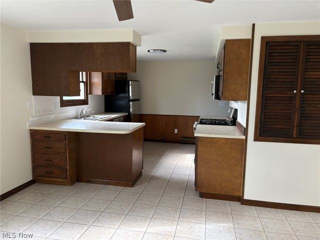 408 Annis Road, South Amherst, OH 44001