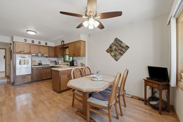 4916 N Ridgewood Avenue, Norridge, IL 60706