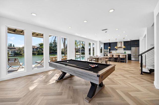 2712 Hinton Cir, Elk Grove, CA 95758