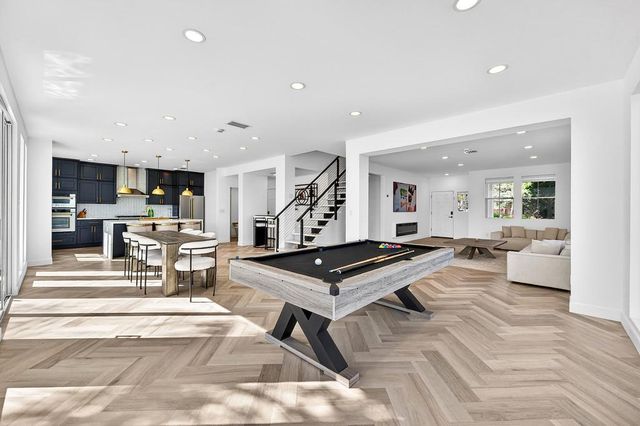 2712 Hinton Cir, Elk Grove, CA 95758