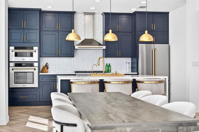 2712 Hinton Cir, Elk Grove, CA 95758