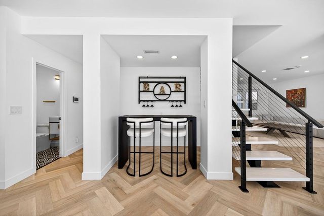 2712 Hinton Cir, Elk Grove, CA 95758