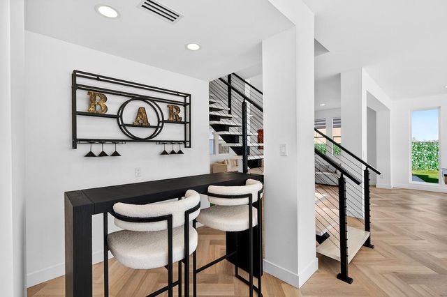 2712 Hinton Cir, Elk Grove, CA 95758