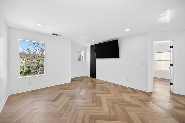 2712 Hinton Cir, Elk Grove, CA 95758