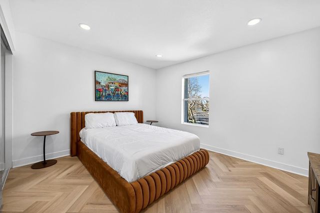 2712 Hinton Cir, Elk Grove, CA 95758