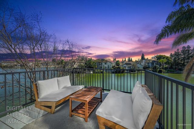 2712 Hinton Cir, Elk Grove, CA 95758