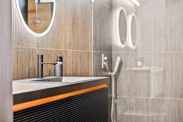 2712 Hinton Cir, Elk Grove, CA 95758