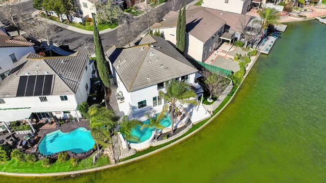 2712 Hinton Cir, Elk Grove, CA 95758