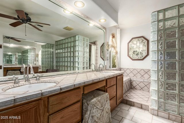 15619 N 7TH Drive, Phoenix, AZ 85023