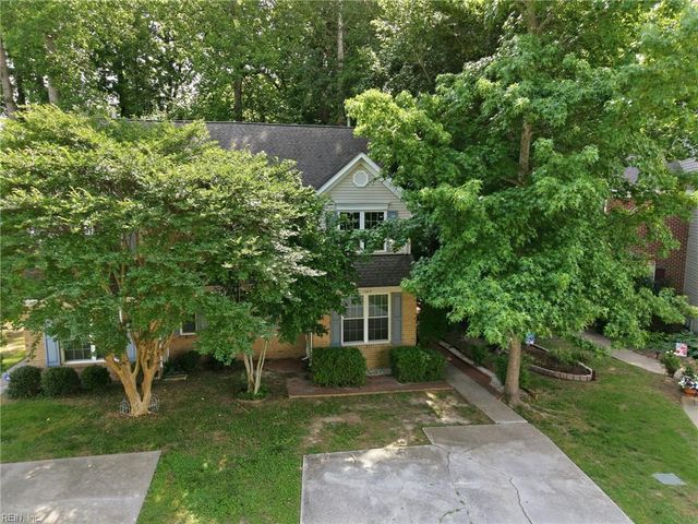 124 Creekstone DR, Newport News, VA 23603