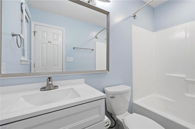 124 Creekstone DR, Newport News, VA 23603
