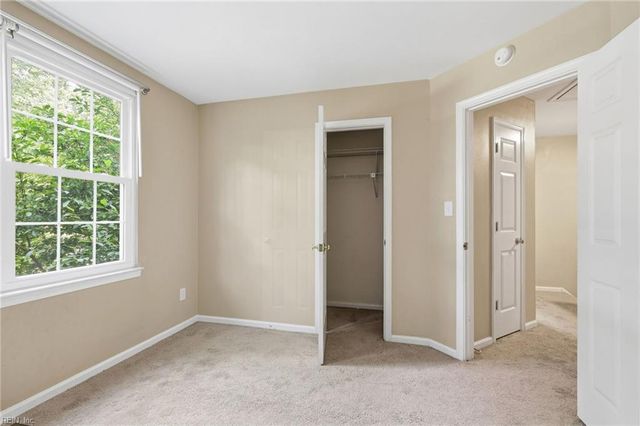 124 Creekstone DR, Newport News, VA 23603