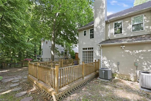124 Creekstone DR, Newport News, VA 23603