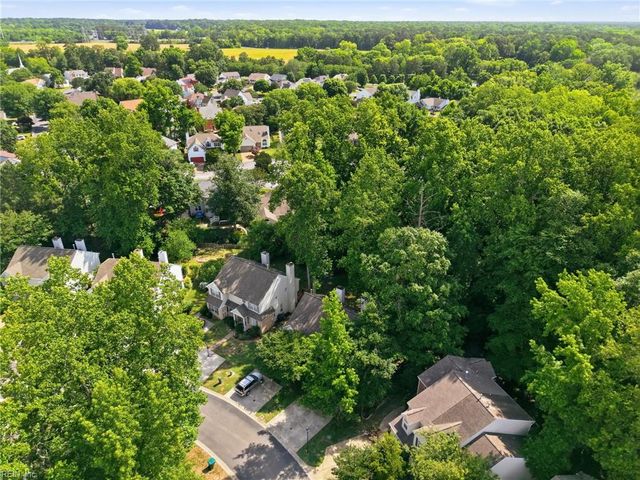 124 Creekstone DR, Newport News, VA 23603