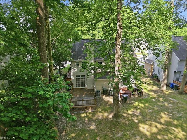124 Creekstone DR, Newport News, VA 23603