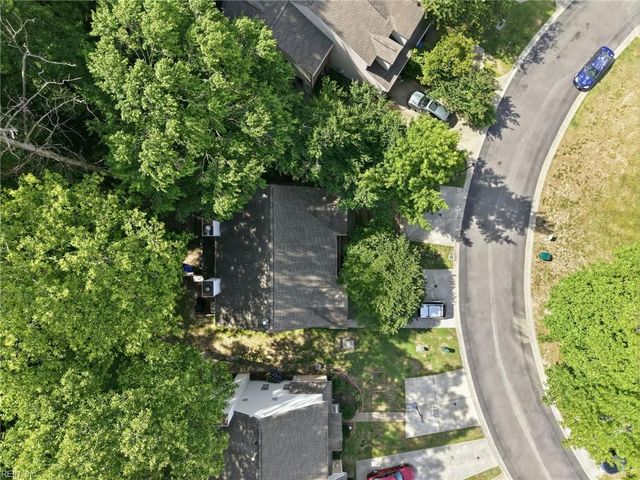 124 Creekstone DR, Newport News, VA 23603