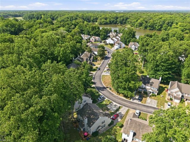 124 Creekstone DR, Newport News, VA 23603