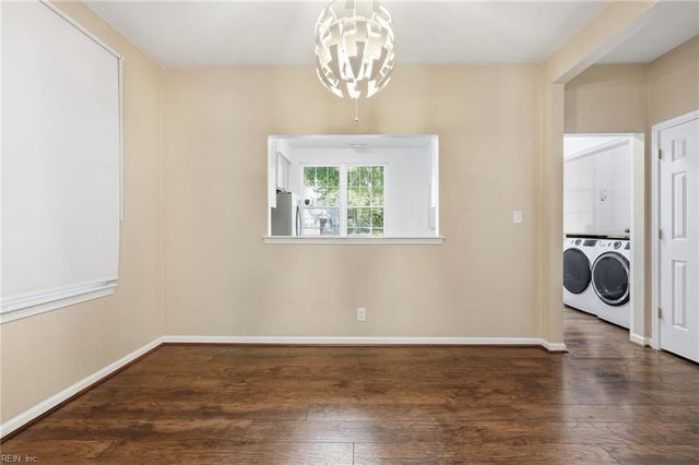 124 Creekstone DR, Newport News, VA 23603