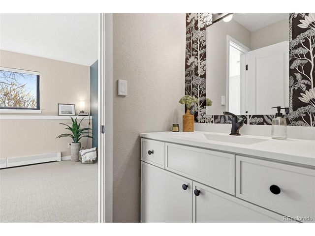 3295 34th St 62, Boulder, CO 80301