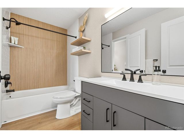 3295 34th St 62, Boulder, CO 80301