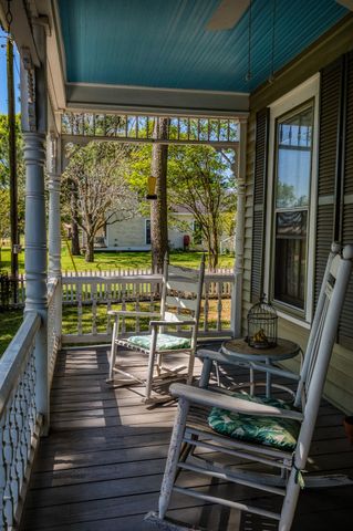 235 Hickory Street, New Ulm, TX 78950