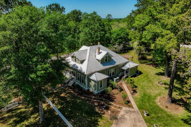 235 Hickory Street, New Ulm, TX 78950