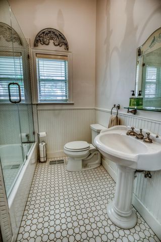 235 Hickory Street, New Ulm, TX 78950