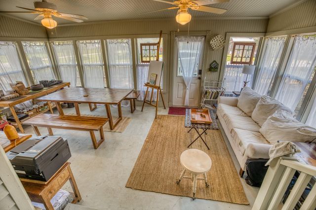 235 Hickory Street, New Ulm, TX 78950