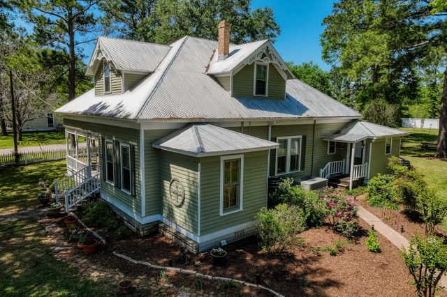 235 Hickory Street, New Ulm, TX 78950