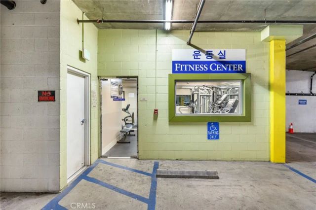 917 S New Hampshire 215, Los Angeles, CA 90006